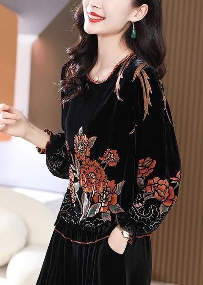 A Vintage Style Top with Delicate Timeless Details