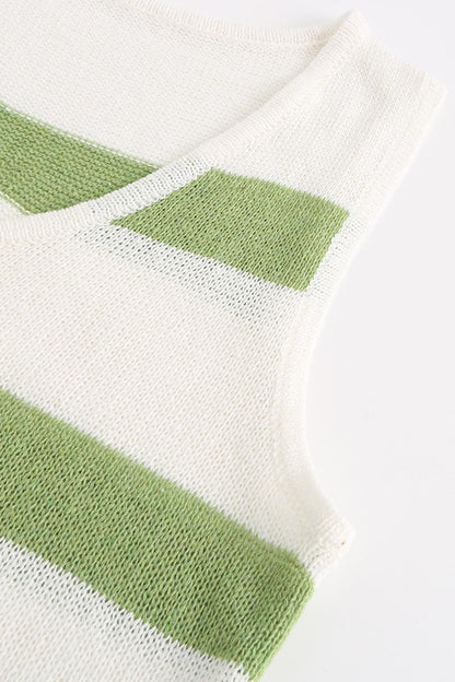 Effortlessly Elegant Top with a Timeless Design