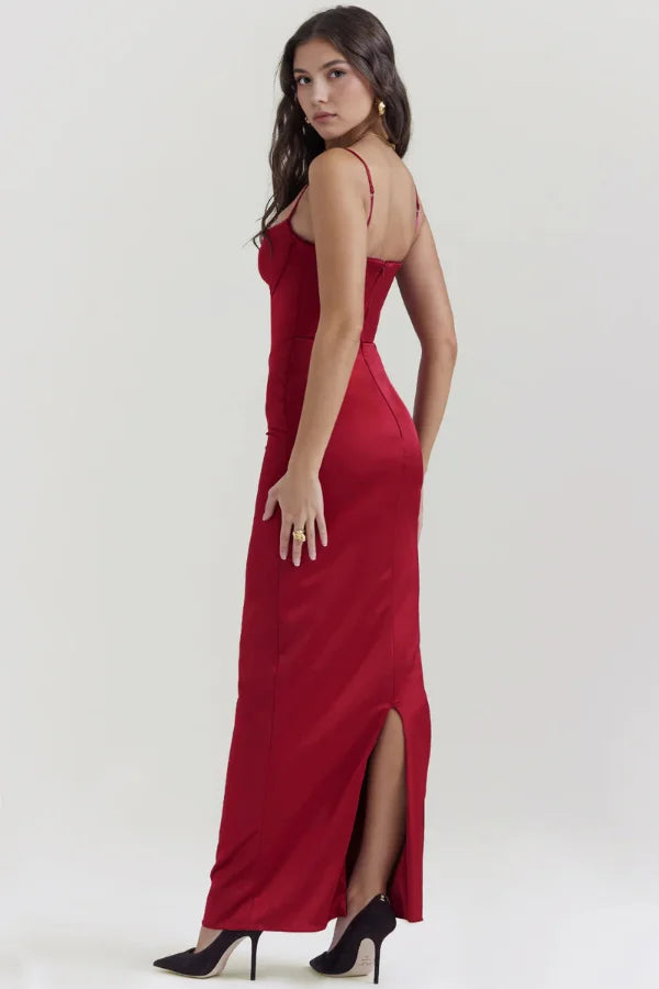 Gracefully Styled Garment for Any Occasion