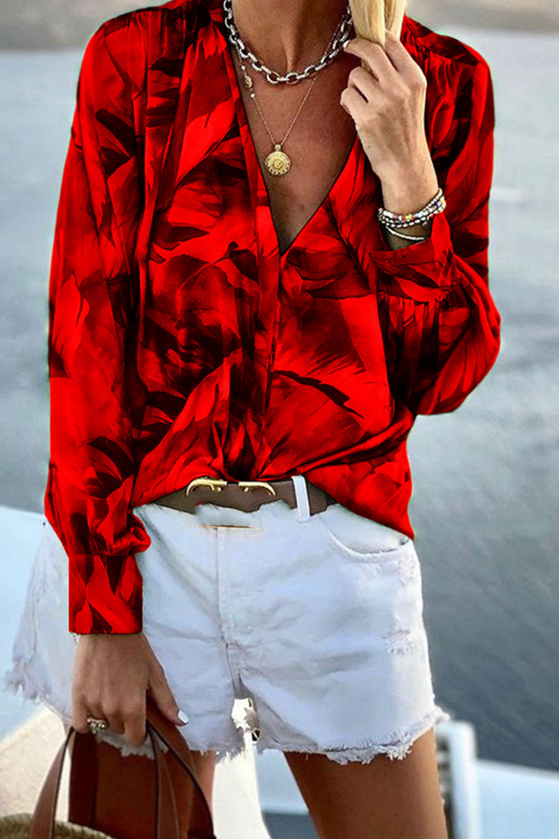 Effortlessly Elegant Blouse with a Timeless Design