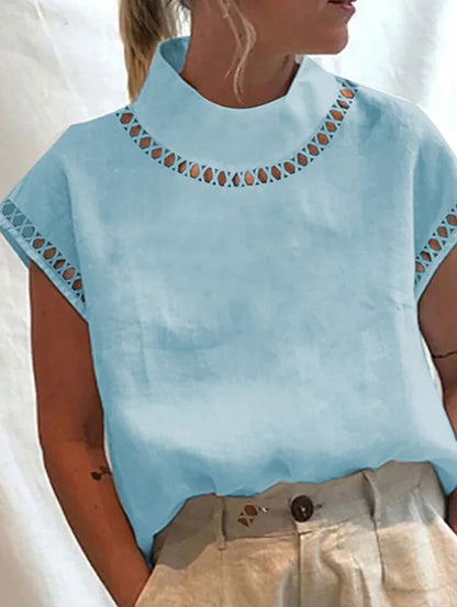 Well Tailored Blouse with a Graceful Silhouette