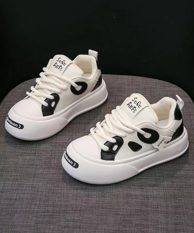 Effortlessly Elegant Shoes with a Timeless Design