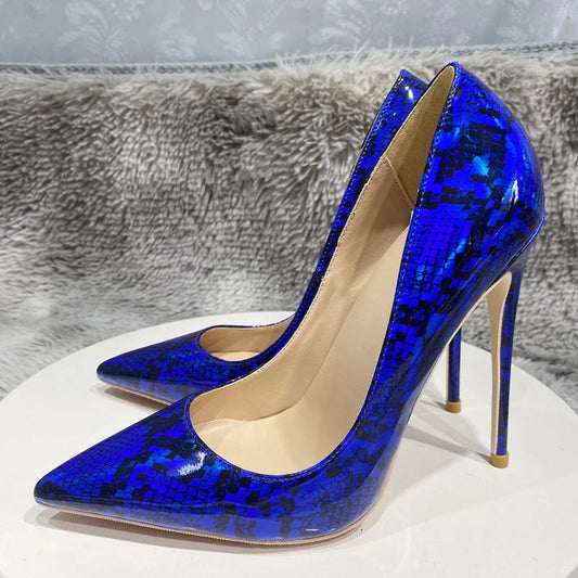 Beautifully Finished Heels in a Timeless Design