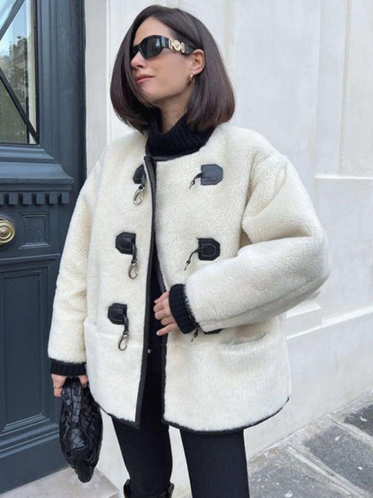 Gracefully Styled Cardigan for Any Occasion