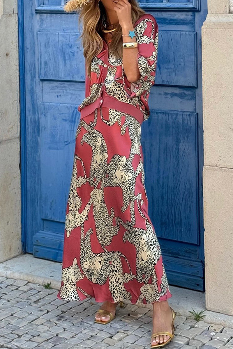 Gracefully Styled Garment for Any Occasion