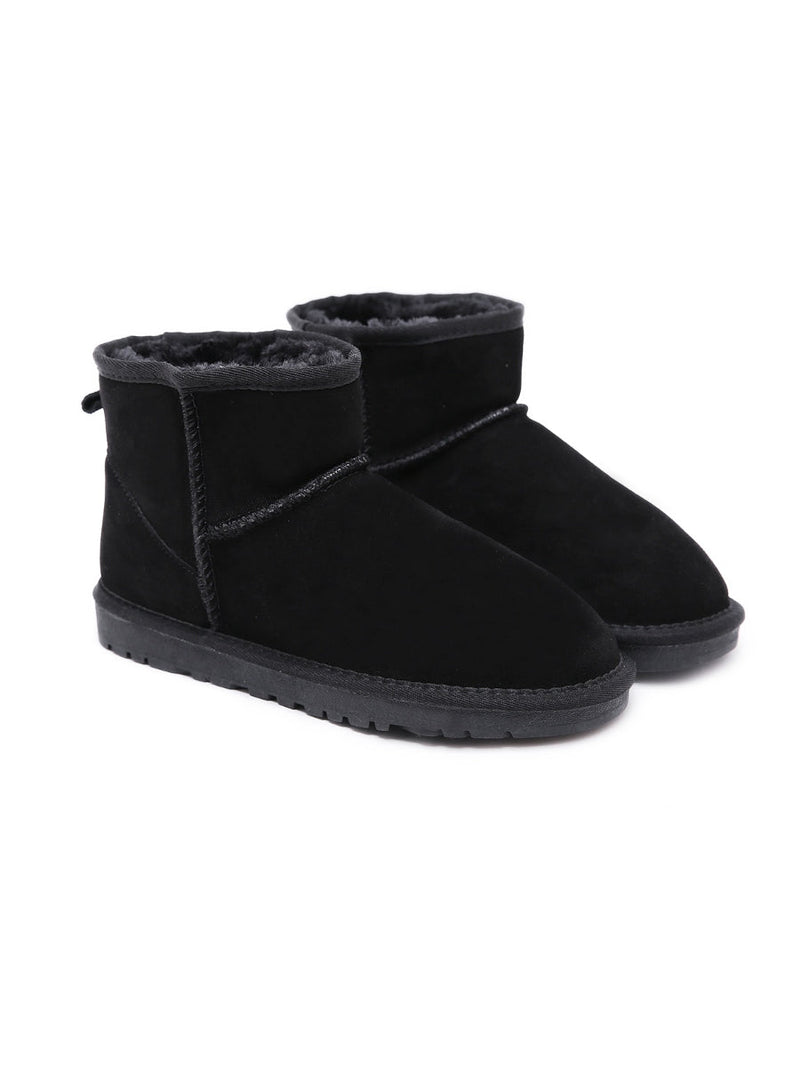 Gracefully Styled Boots for Any Occasion