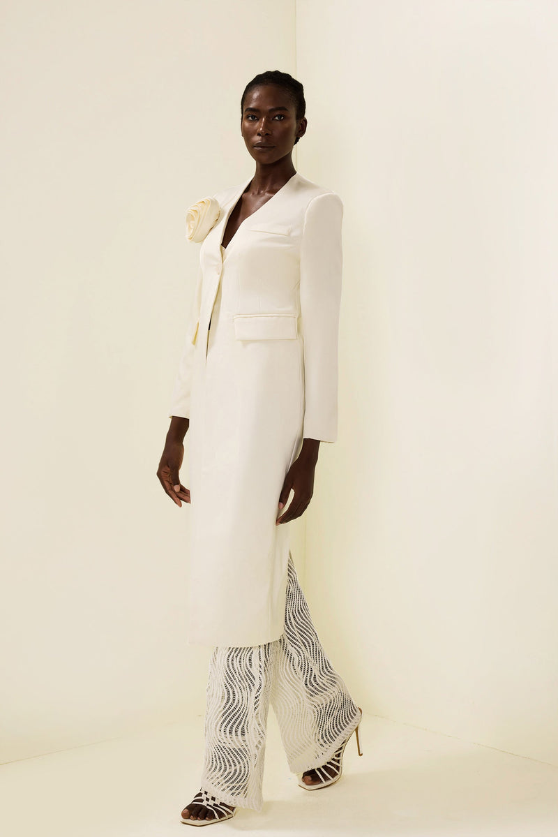Elegantly Styled Coat for Everyday Wear