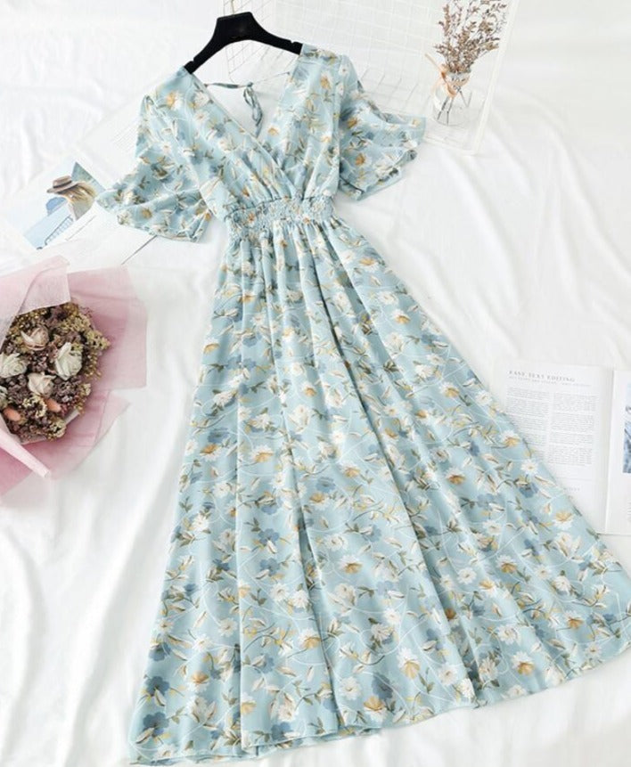 Classic Vintage & Enduringly Stylish Dress