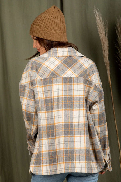 Effortlessly Elegant Jacket with a Timeless Design