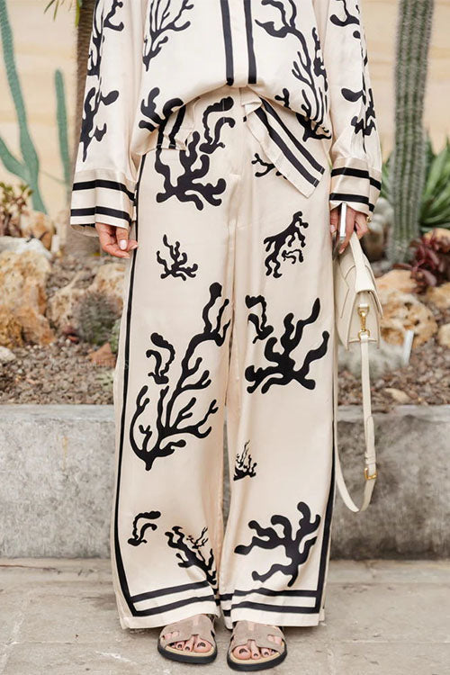 A Vintage Style Pants with Delicate Timeless Details