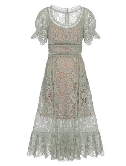 Beautifully Crafted Dress in a Classic Style