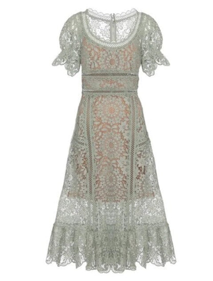 Beautifully Crafted Dress in a Classic Style