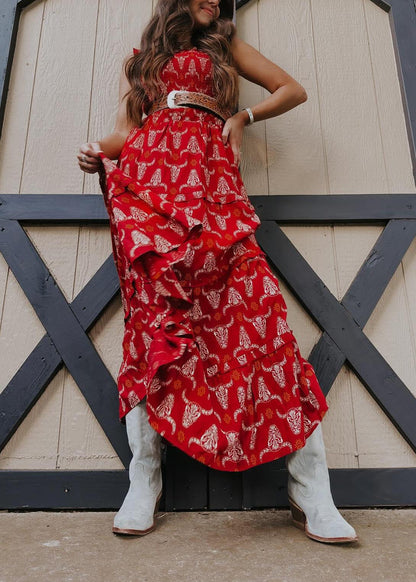 Gracefully Styled Dress for Any Occasion