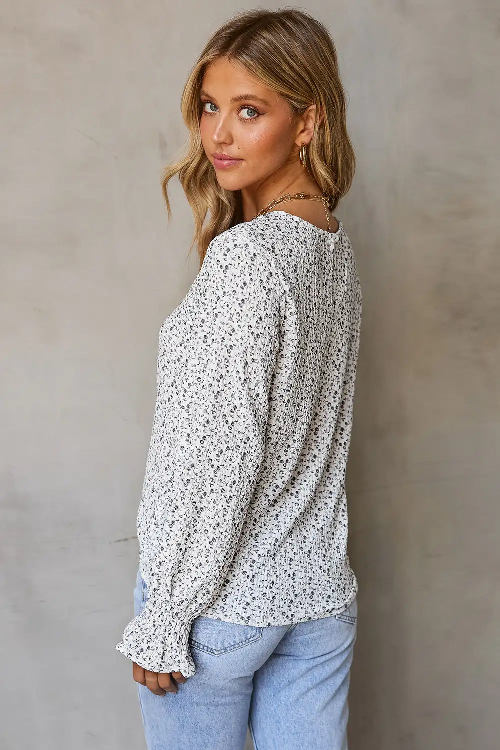 Polished Blouse with an Effortless Classic Look