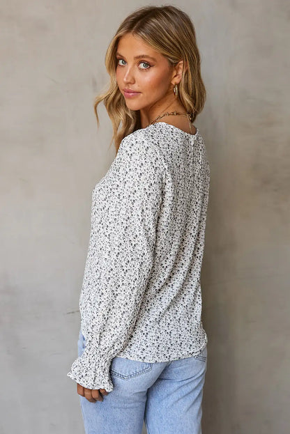 Polished Blouse with an Effortless Classic Look