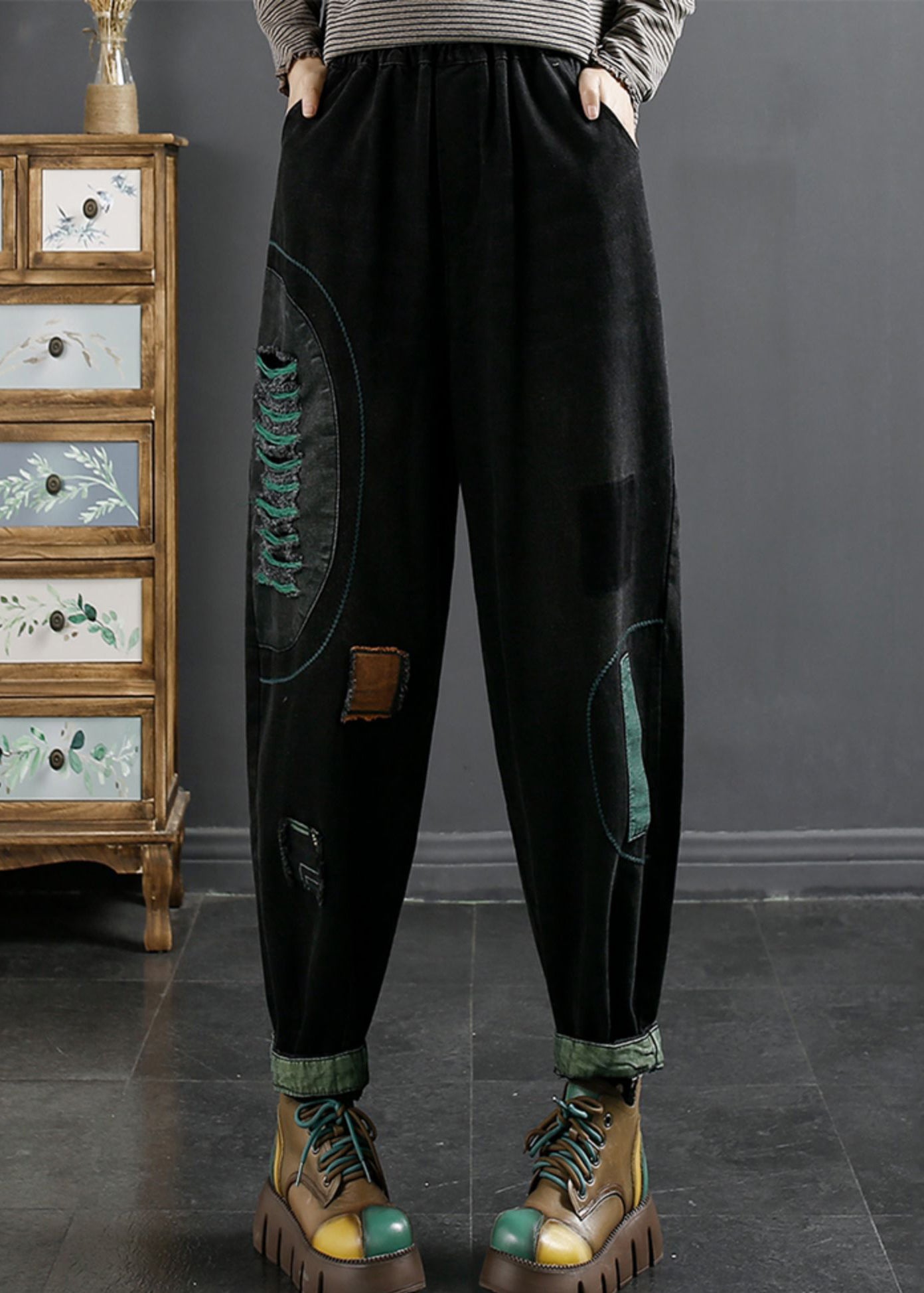 Classic Vintage Pants with a Flattering Fit