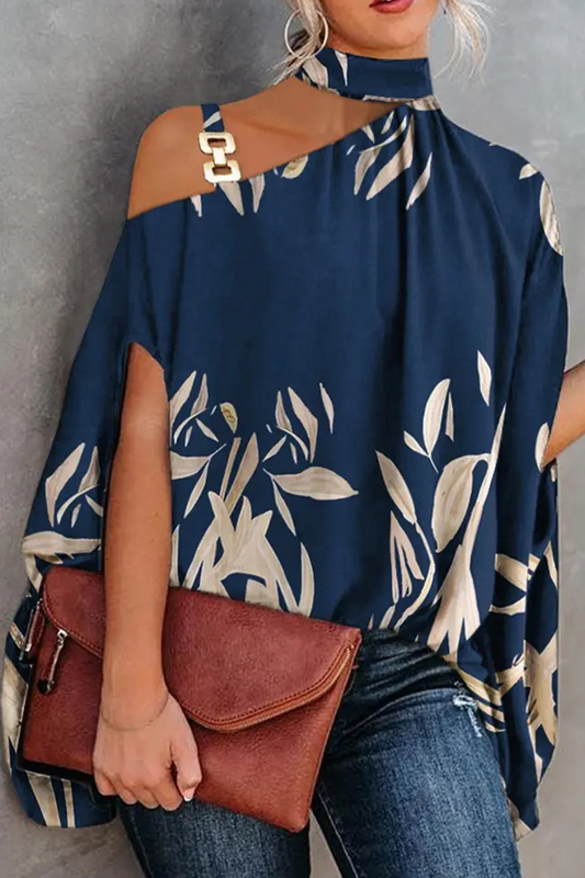 Beautifully Finished Blouse in a Timeless Design