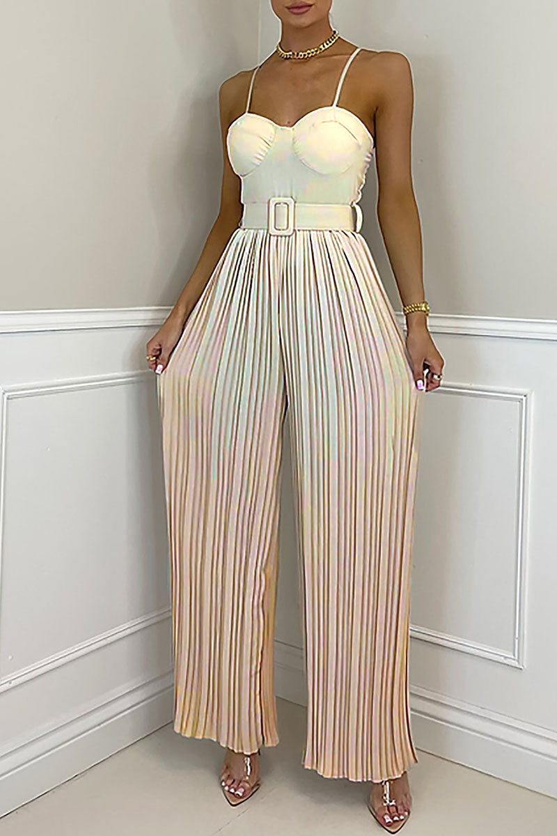 Sophisticated Garment with a Clean Classic Look