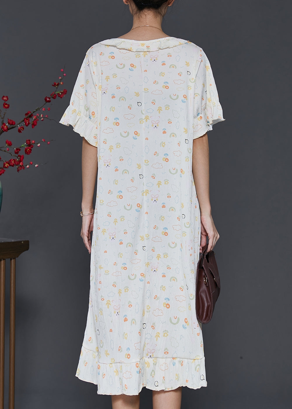 Beautifully Crafted Dress in a Classic Style