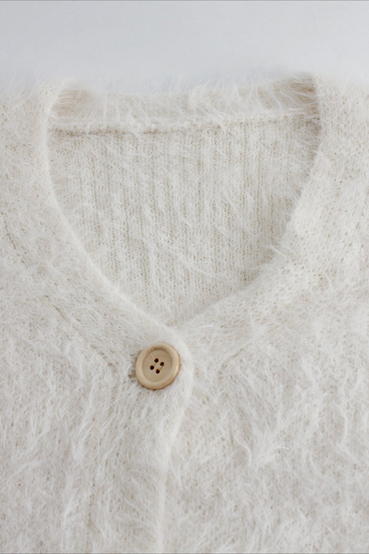 Elegantly Styled Cardigan for Everyday Wear