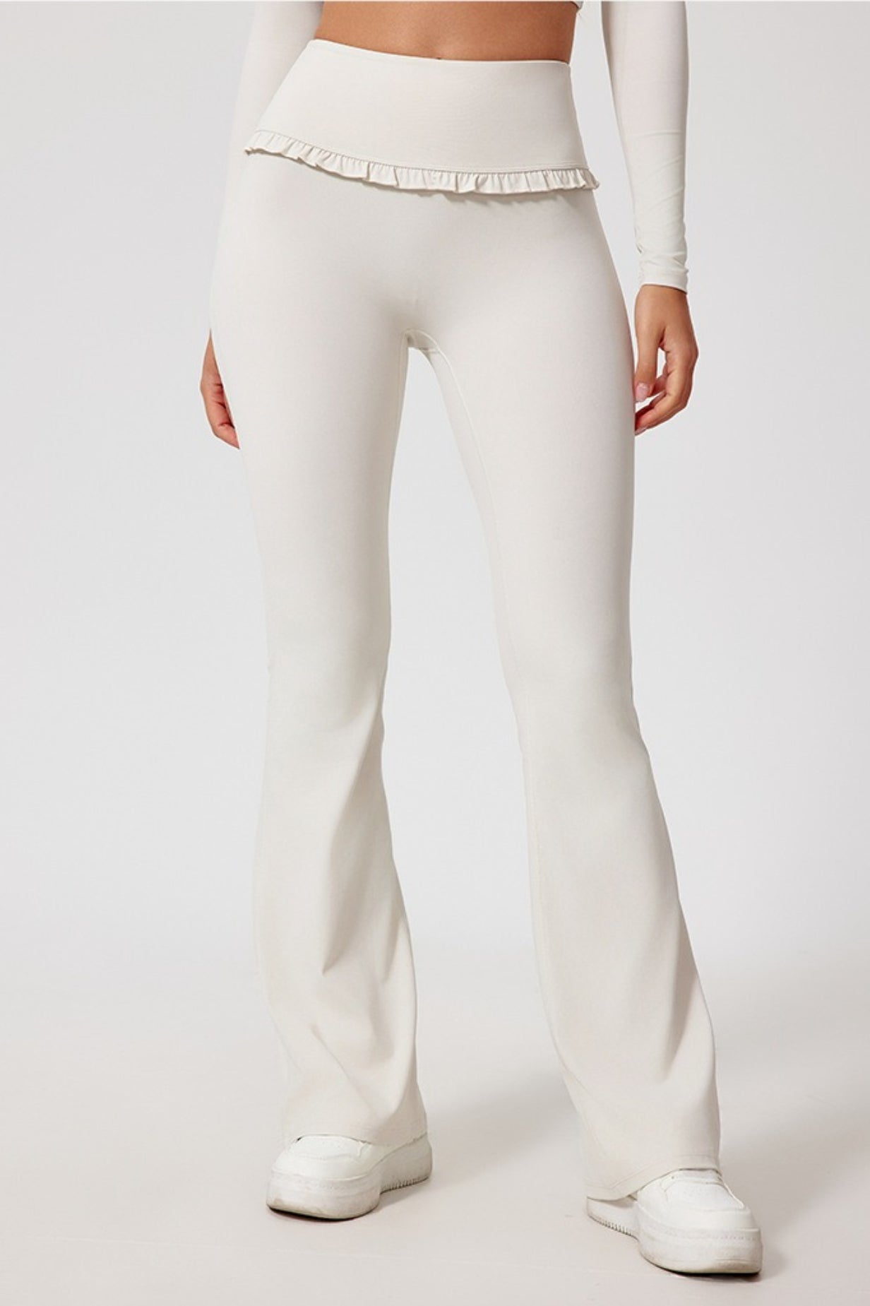 Effortlessly Elegant Garment with a Timeless Design