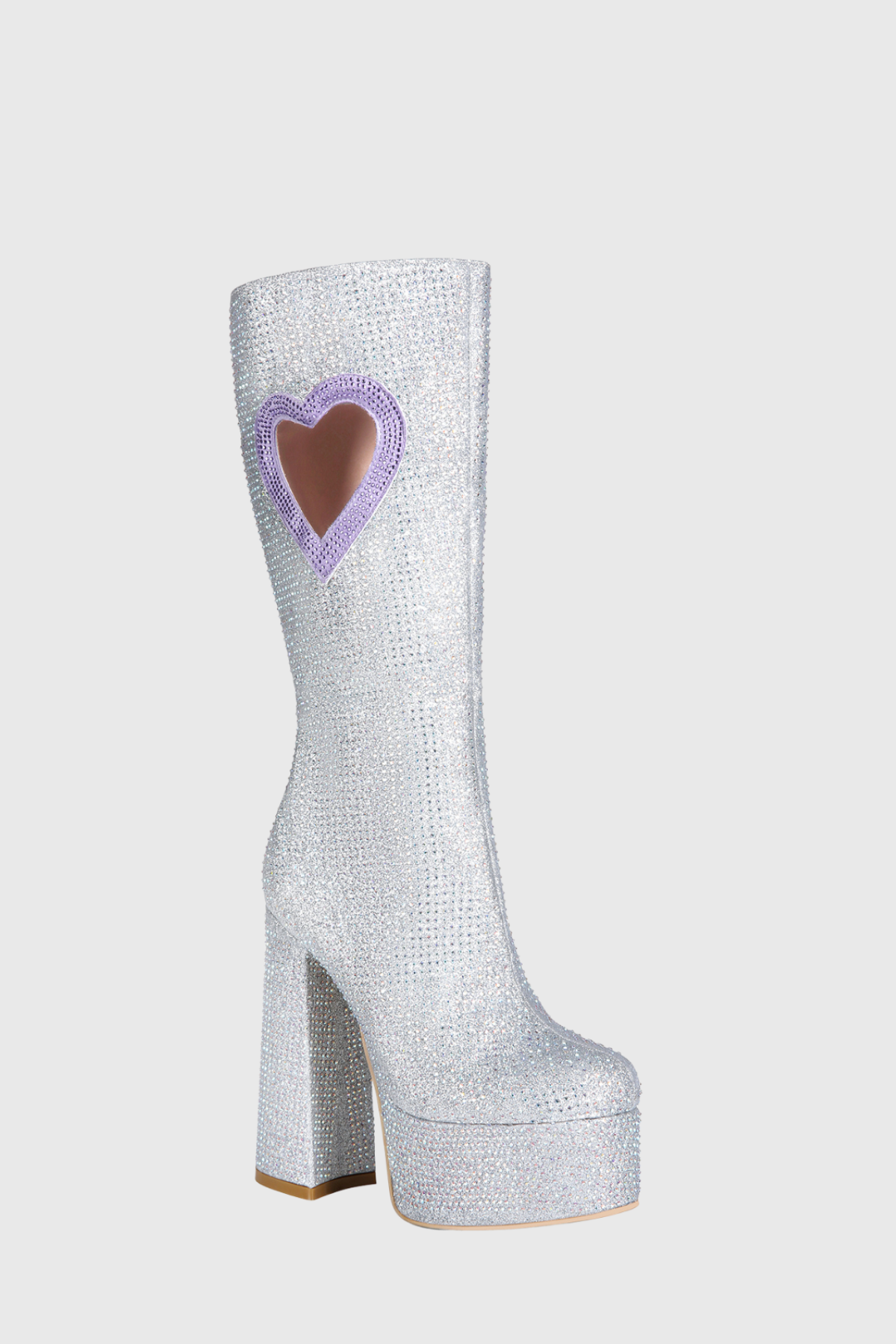 Effortlessly Elegant Boots with a Timeless Design