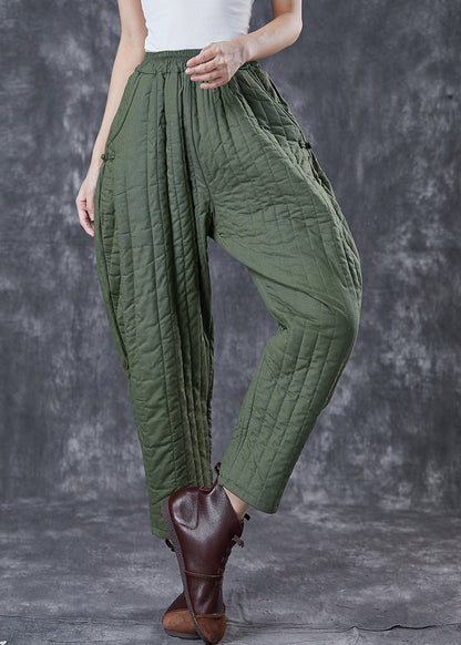 Classic Vintage Pants with a Flattering Fit