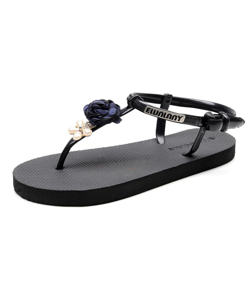 Well Tailored Sandals with a Graceful Silhouette