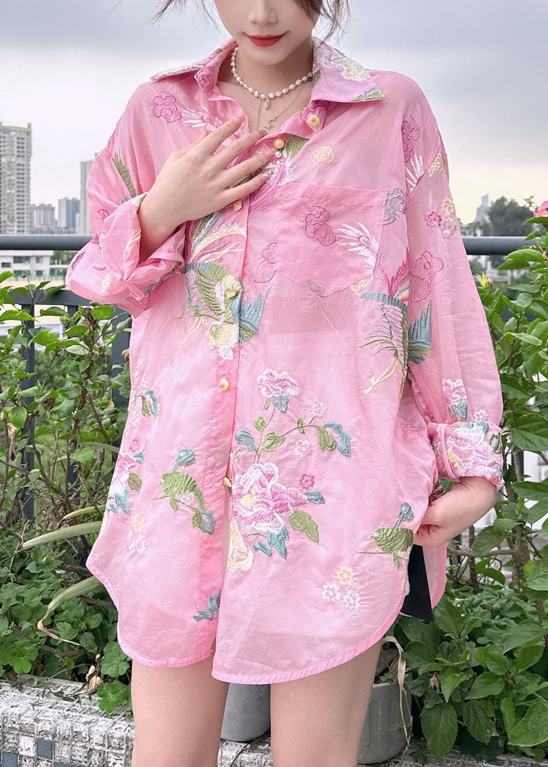 Sophisticated Blouse with a Clean Classic Look