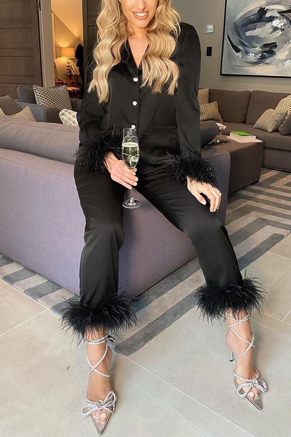 Elegantly Styled Trousers for Everyday Wear