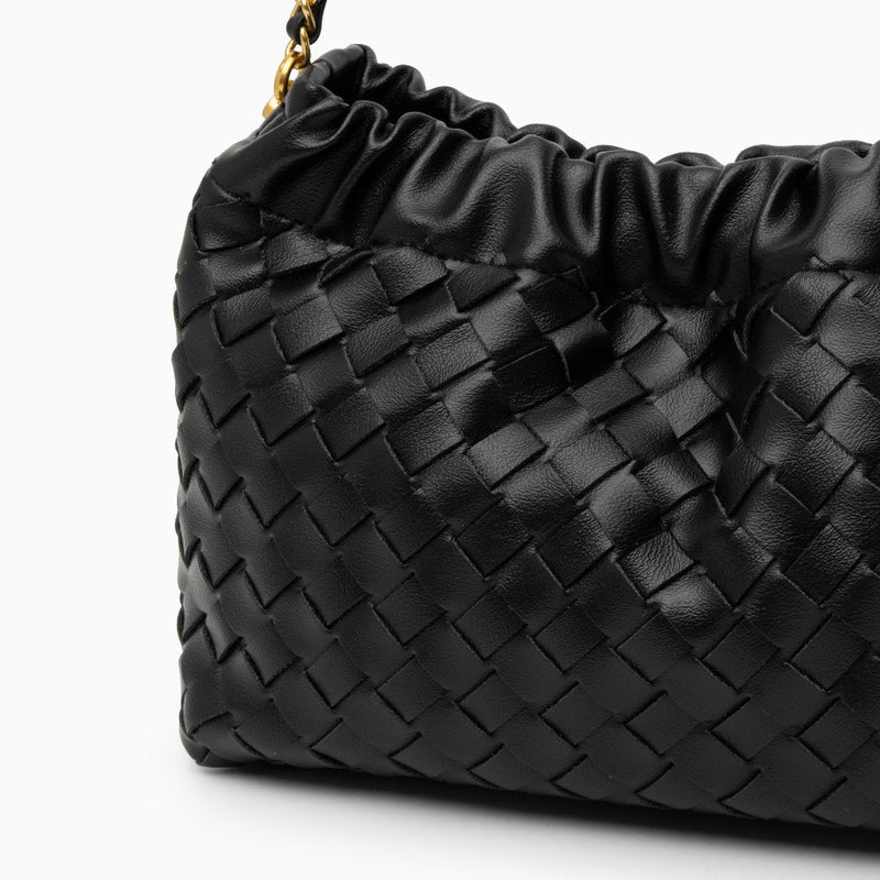 Polished Bag with an Effortless Classic Look