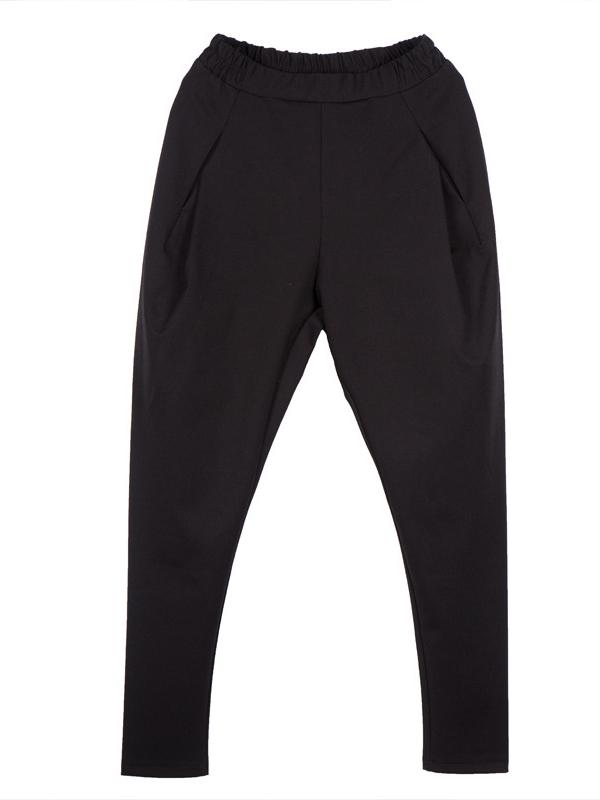 Well Tailored Pants with a Graceful Silhouette