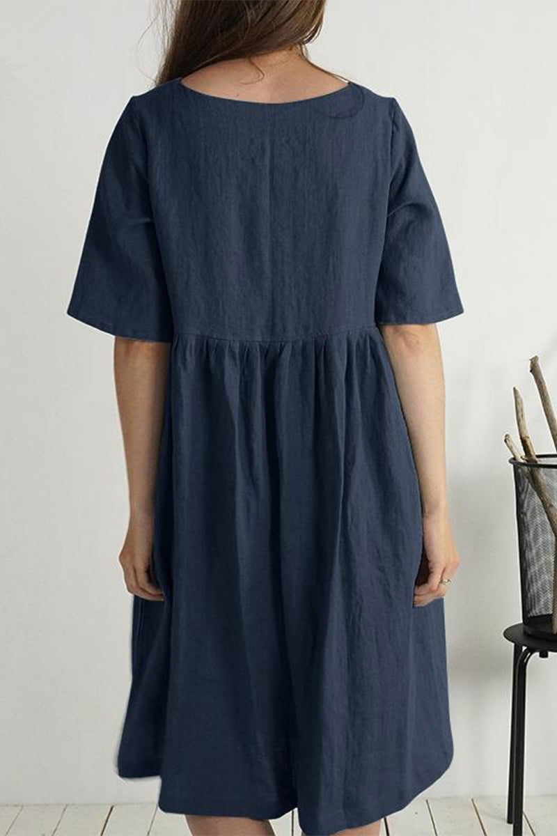 Well Tailored Dress with a Graceful Silhouette