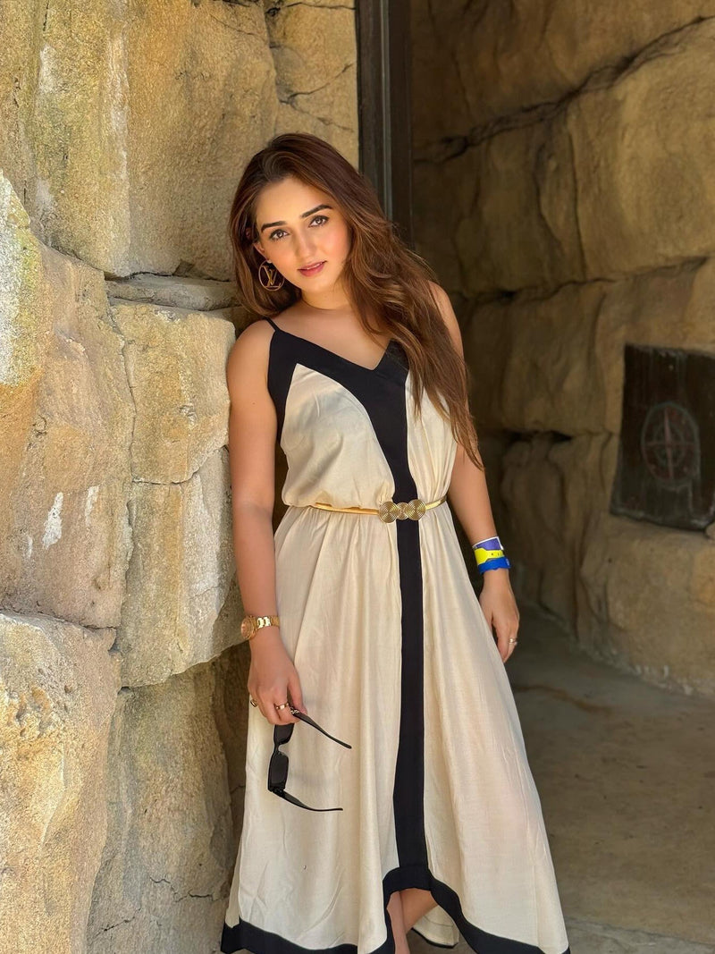Beautifully Crafted Dress in a Classic Style