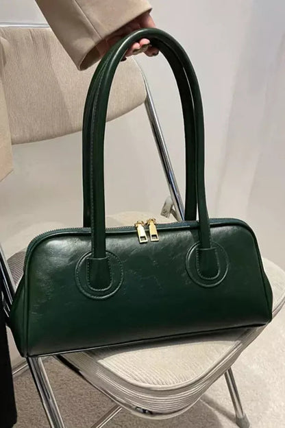 Sophisticated Bag with a Clean Classic Look