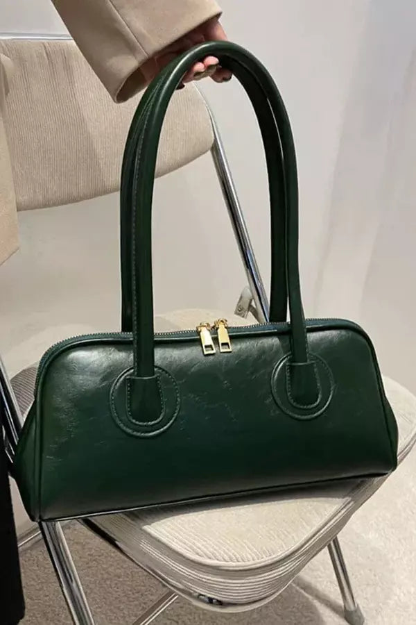 Sophisticated Bag with a Clean Classic Look