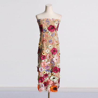 Beautifully Finished Dress in a Timeless Design
