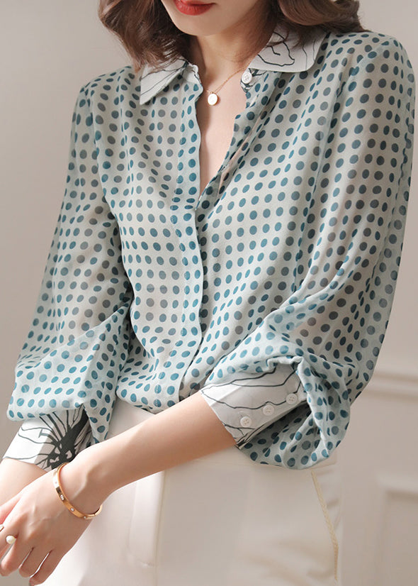 Classic Vintage Shirt with a Flattering Fit