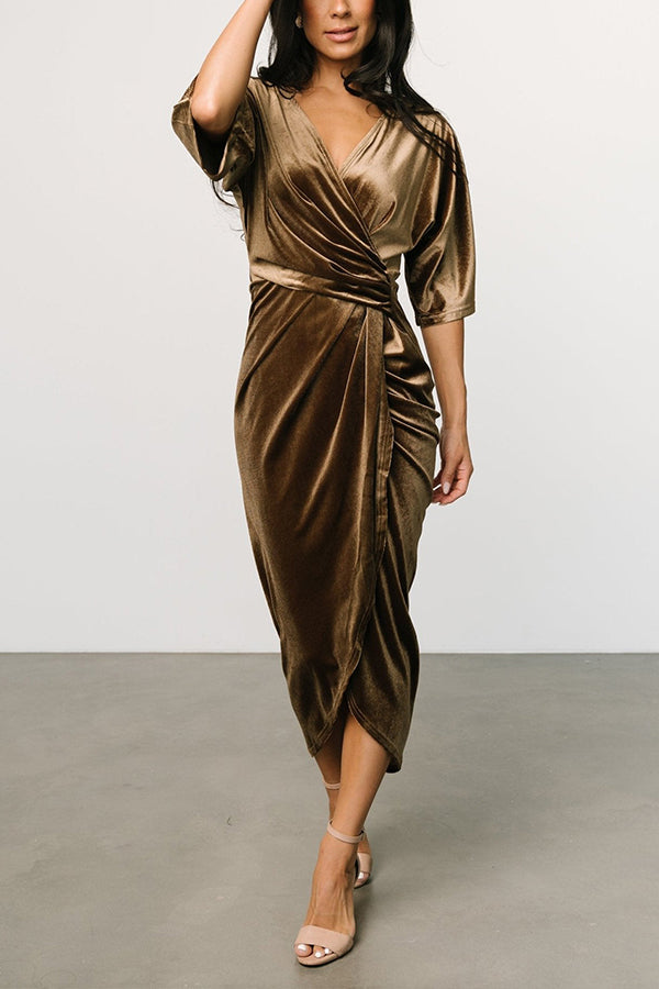 Gracefully Styled Dress for Any Occasion