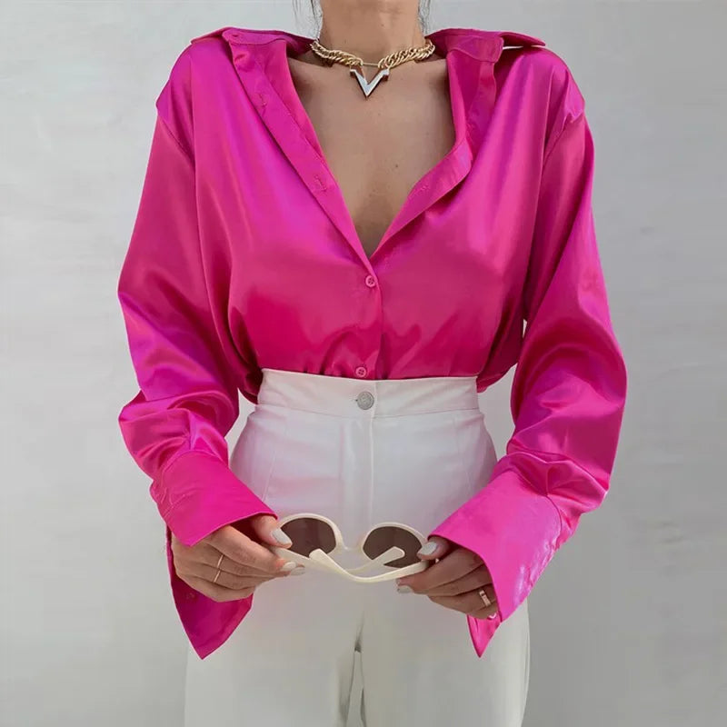 Sophisticated Blouse with a Clean Classic Look