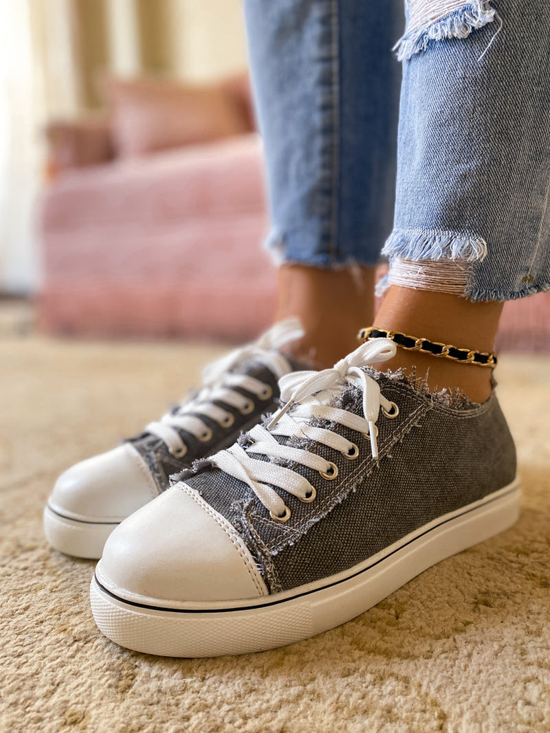 Elegantly Styled Sneakers for Everyday Wear