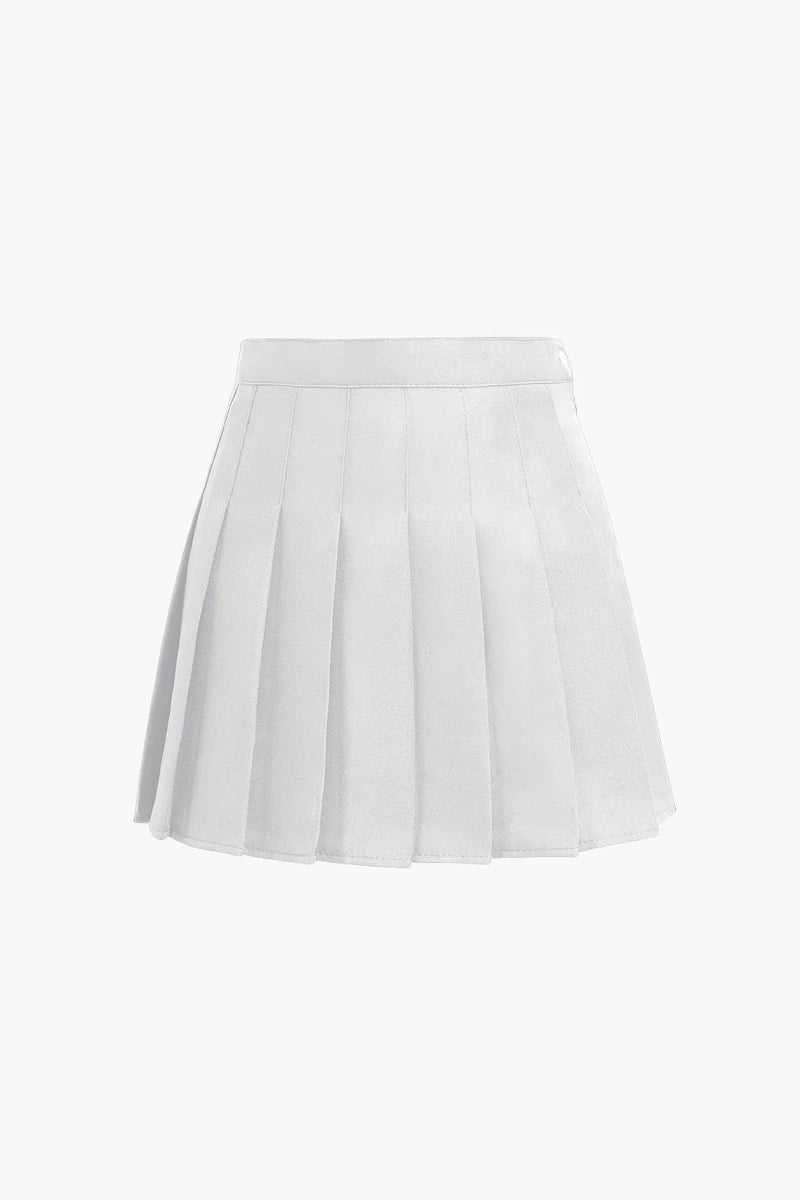 Effortlessly Elegant Garment with a Timeless Design