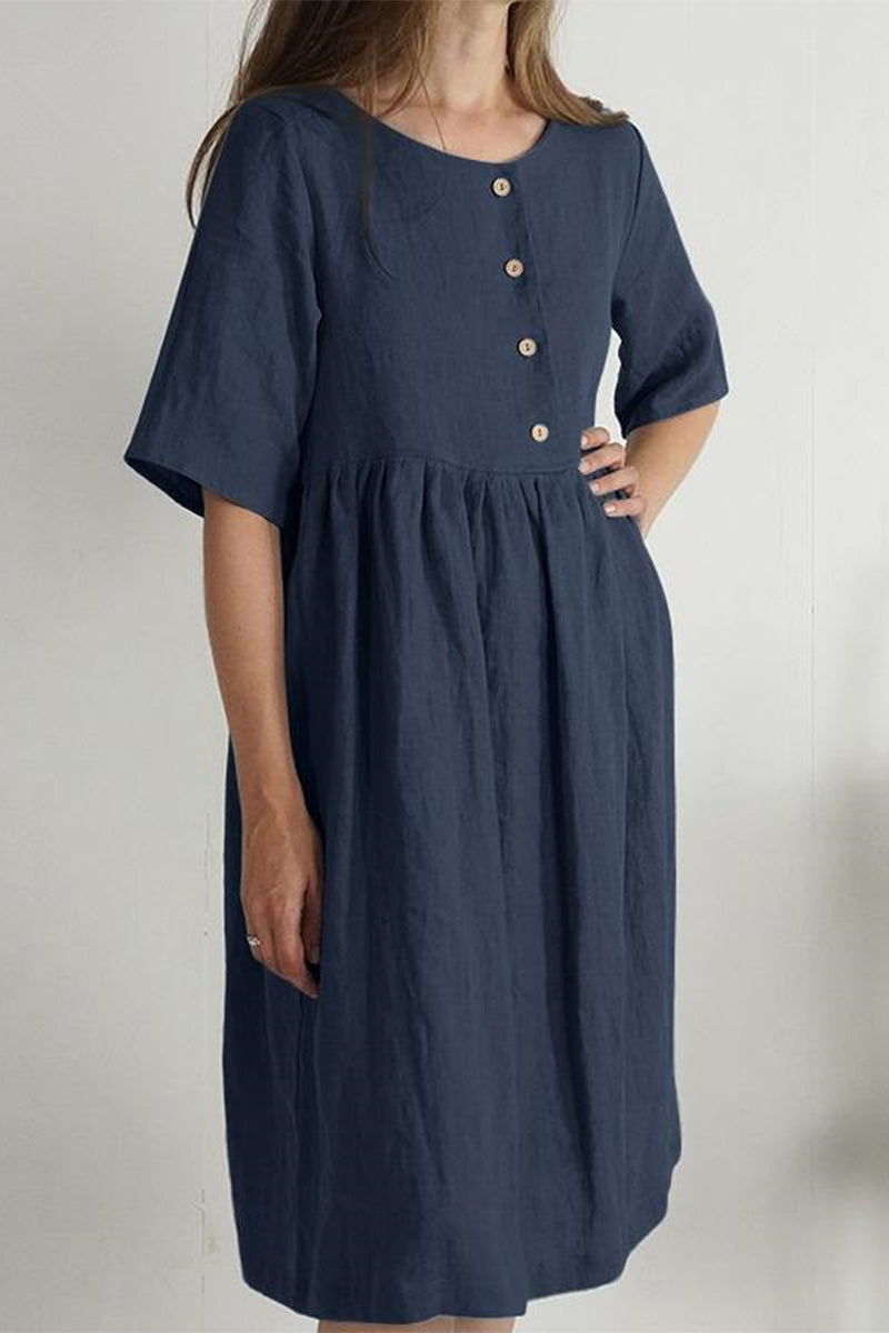 Well Tailored Dress with a Graceful Silhouette