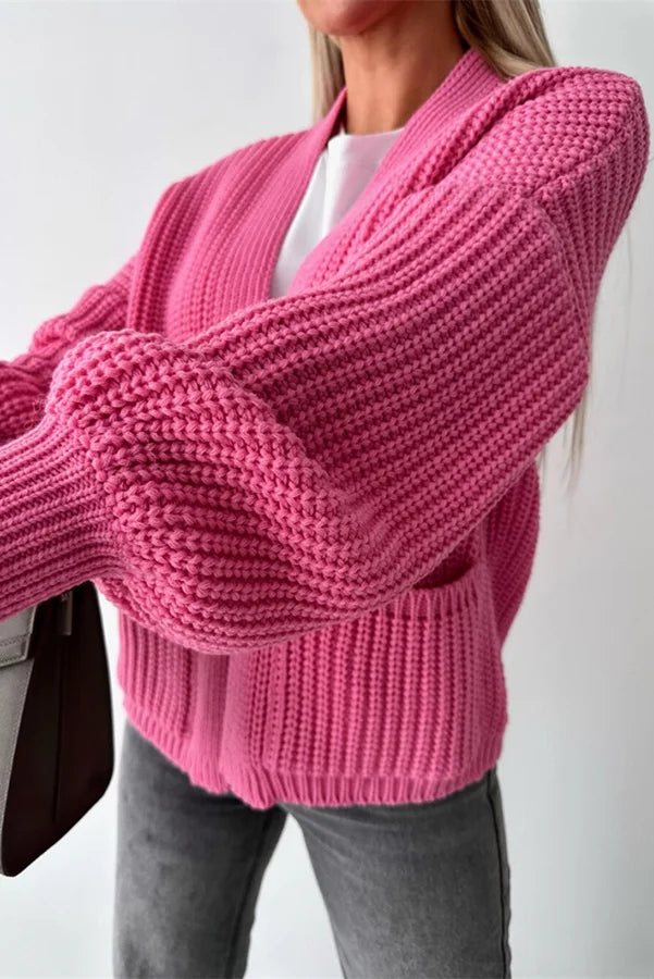 Well Tailored Cardigan with a Graceful Silhouette
