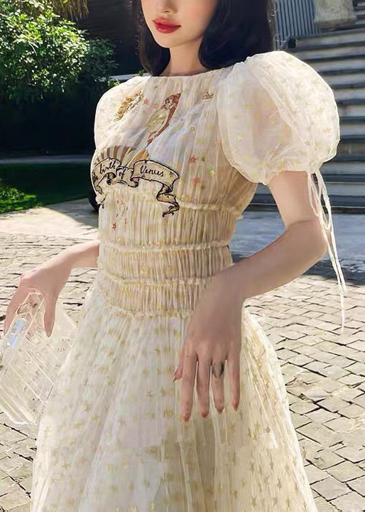 Beautifully Crafted Dress in a Classic Style