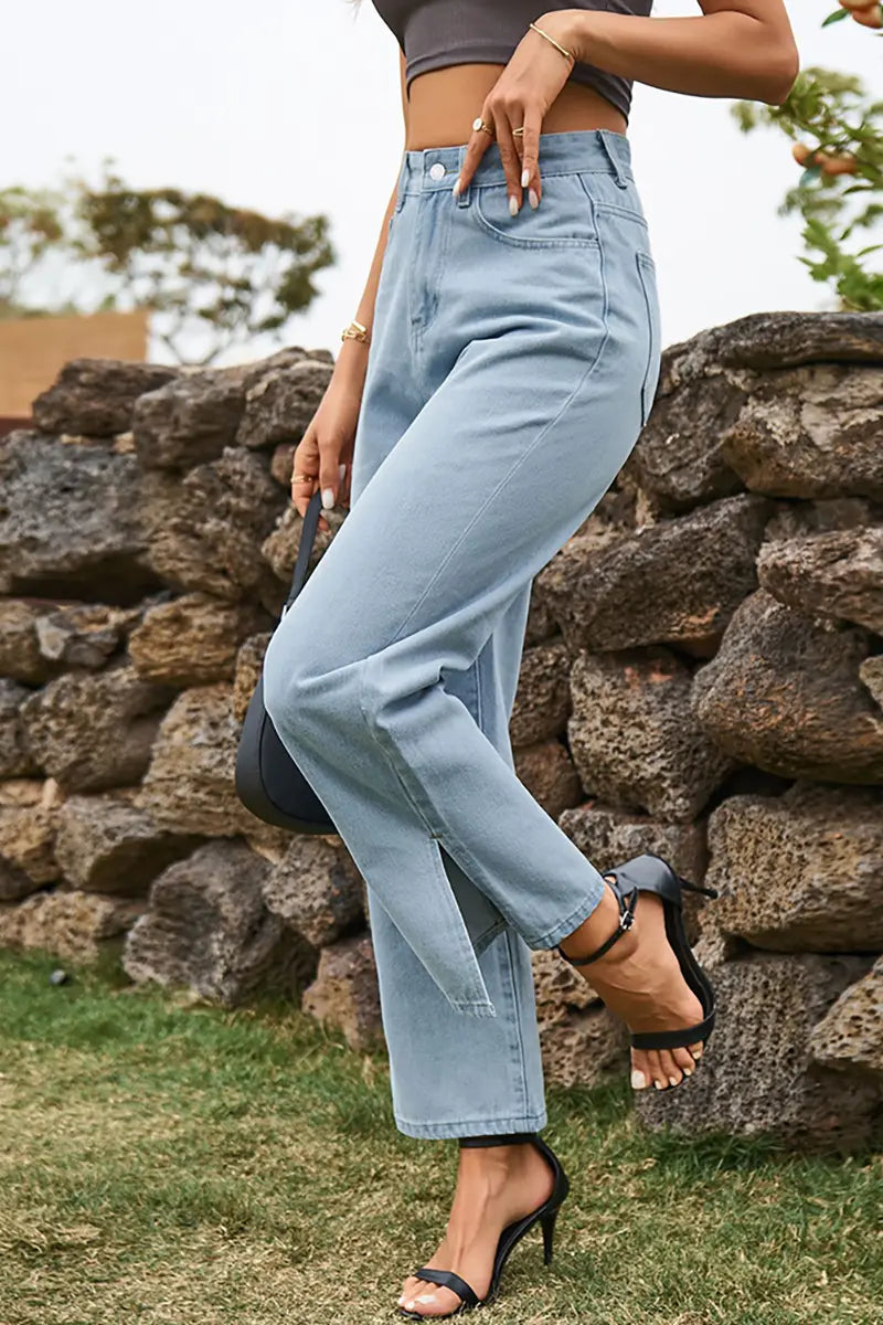 Well Tailored Pants with a Graceful Silhouette