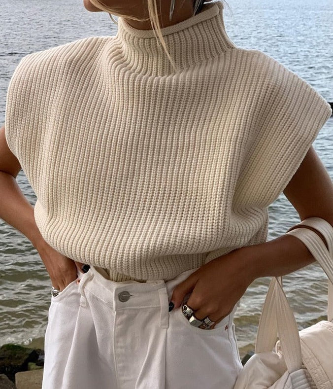 Effortlessly Elegant Top with a Timeless Design