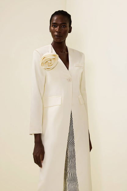 Elegantly Styled Coat for Everyday Wear
