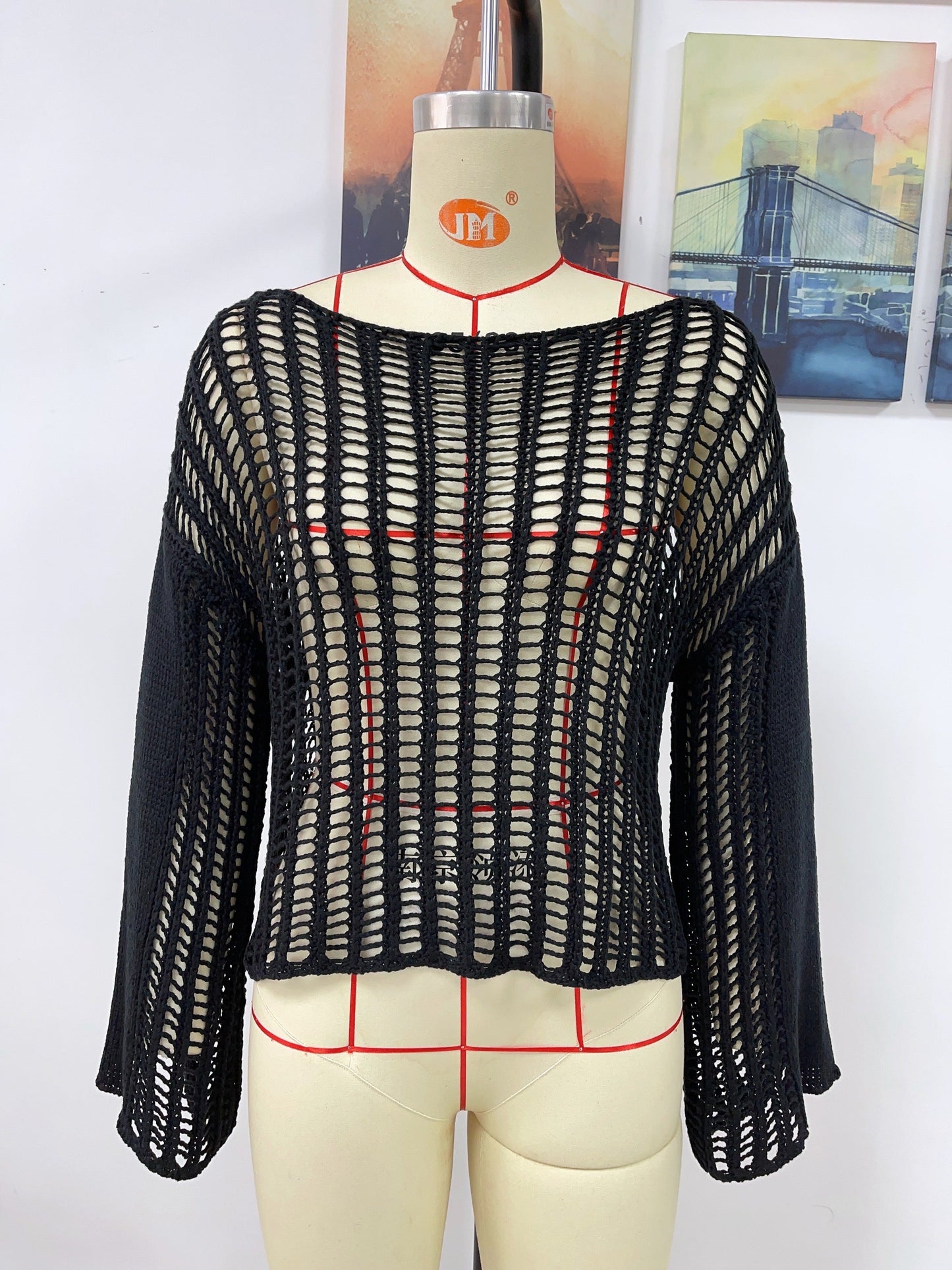 Beautifully Crafted Blouse in a Classic Style