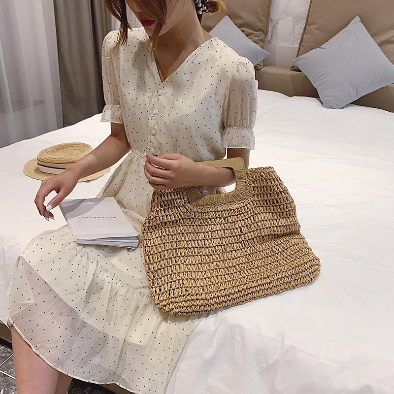 Sophisticated Bag with a Clean Classic Look